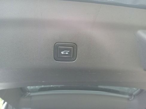 Used 2021 GMC Yukon Denali w/ LPO, Illumination Package image 29