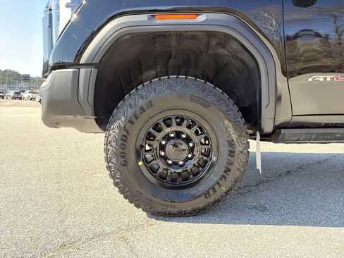 New 2026 GMC Sierra 2500 AT4X w/ AT4X AEV Edition image 14