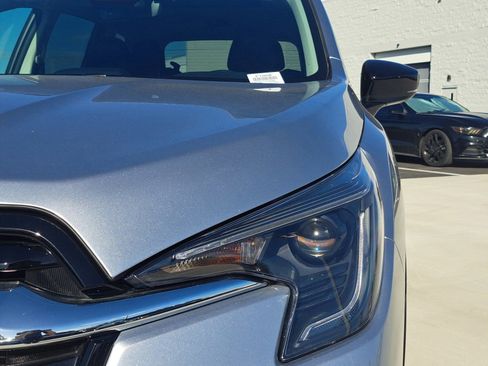 Used 2024 Subaru Ascent Limited w/ Technology Package image 5