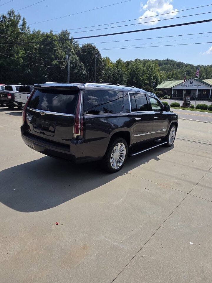 Used 2017 Cadillac Escalade ESV Platinum AWD/4WD image 6