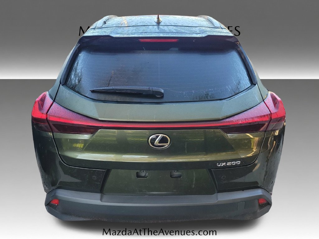 Used 2022 Lexus UX 200 w/ Premium Package FWD image 21