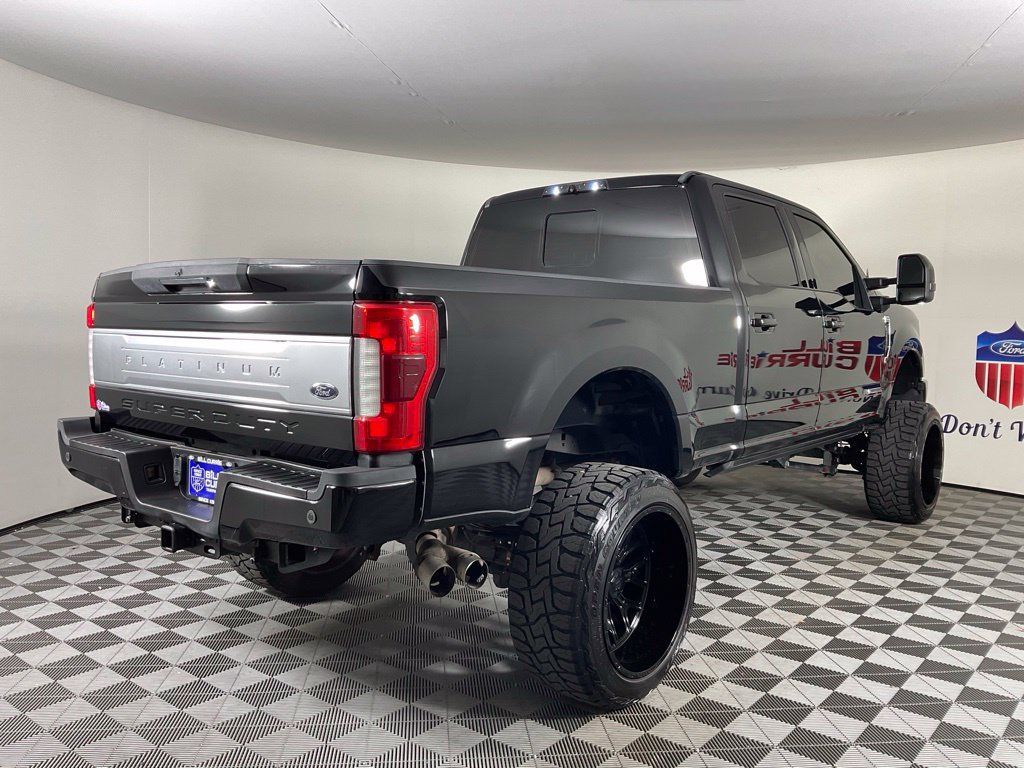 Used 2017 Ford F250 Platinum w/ Platinum Ultimate Package AWD/4WD image 3