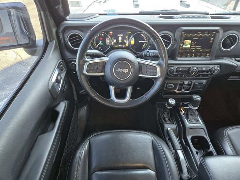 Used 2021 Jeep Wrangler Unlimited Sahara image 10