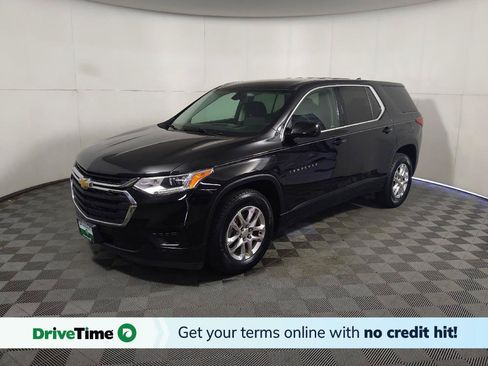 Used 2019 Chevrolet Traverse LS FWD image 1