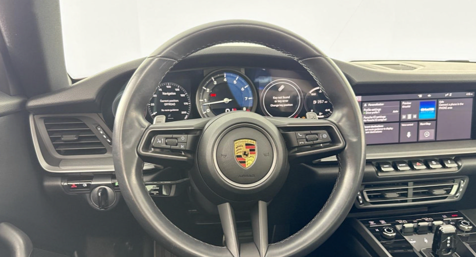 Used 2020 Porsche 911 Carrera RWD image 19