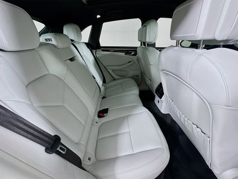 Used 2024 Porsche Macan S image 29