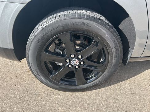 Used 2024 Buick Enclave Essence w/ Sport Touring Edition image 34