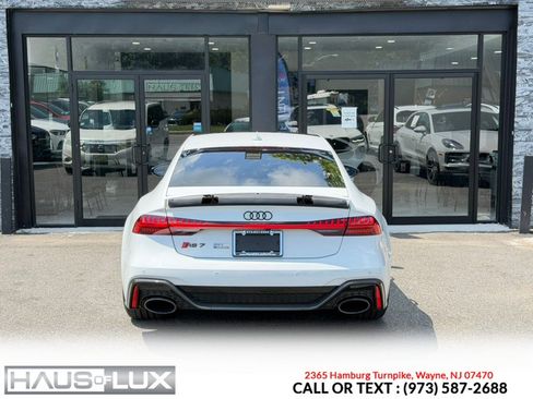 Used 2022 Audi RS 7 Sportback AWD/4WD image 19