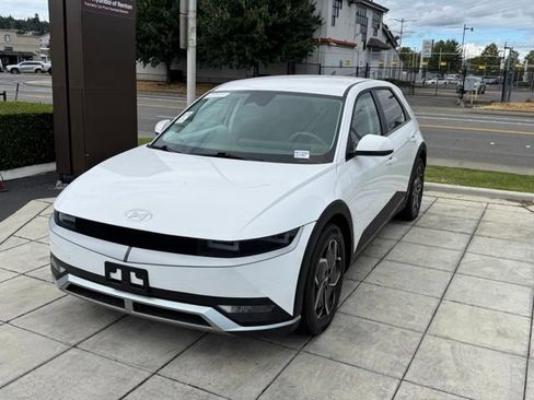 Certified 2024 Hyundai Ioniq 5 SE AWD/4WD image 3