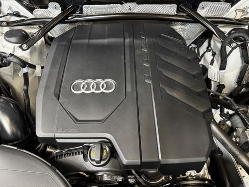 Used 2025 Audi Q5 2.0T Premium w/ Convenience Plus Package AWD/4WD image 40