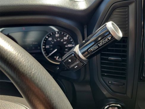 Certified 2023 Nissan Titan SV image 32