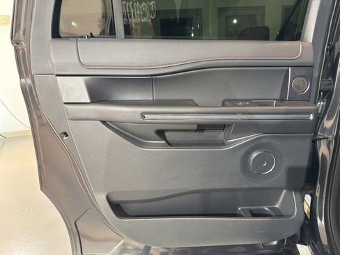 Used 2024 Ford Expedition Max Limited image 19