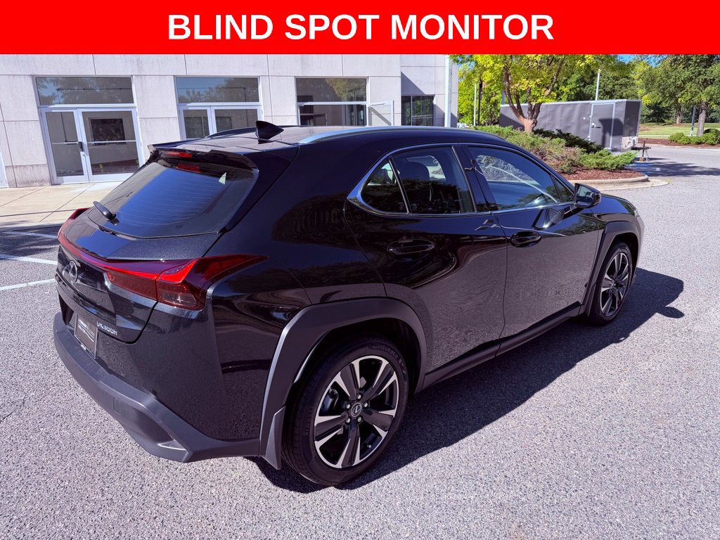 Certified 2025 Lexus UX 300h FWD w/ Accessory Package (Z1) image 7