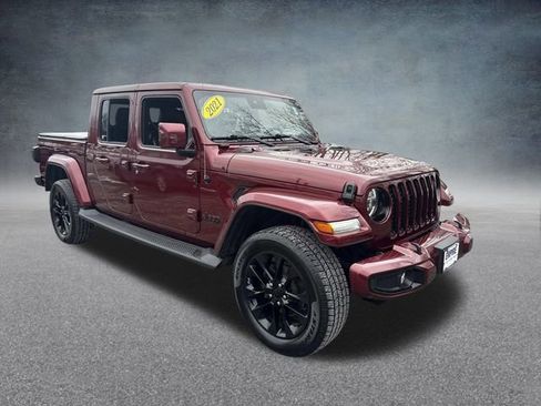 Used 2021 Jeep Gladiator Overland image 4