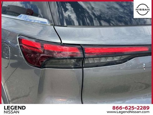 Used 2023 INFINITI QX60 Pure AWD/4WD image 11