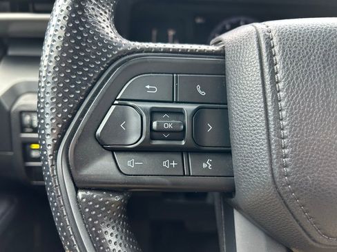 Used 2025 Toyota Tacoma SR w/ SR Upgrade Package image 20