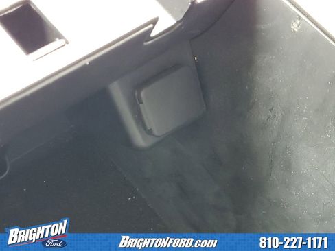 Certified 2022 Ford Explorer XLT w/ Equipment Group 202A image 27