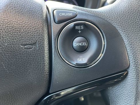 Used 2020 Honda HR-V LX image 15