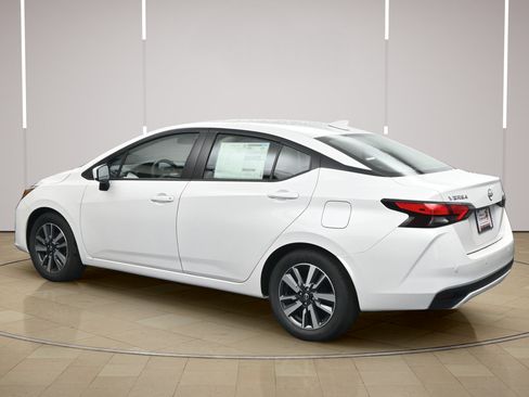 Certified 2025 Nissan Versa SV w/ Trunk Package FWD image 5