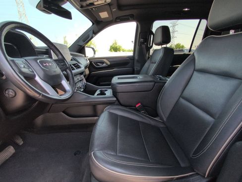 Used 2022 GMC Yukon XL SLT w/ SLT Premium Package AWD/4WD image 24