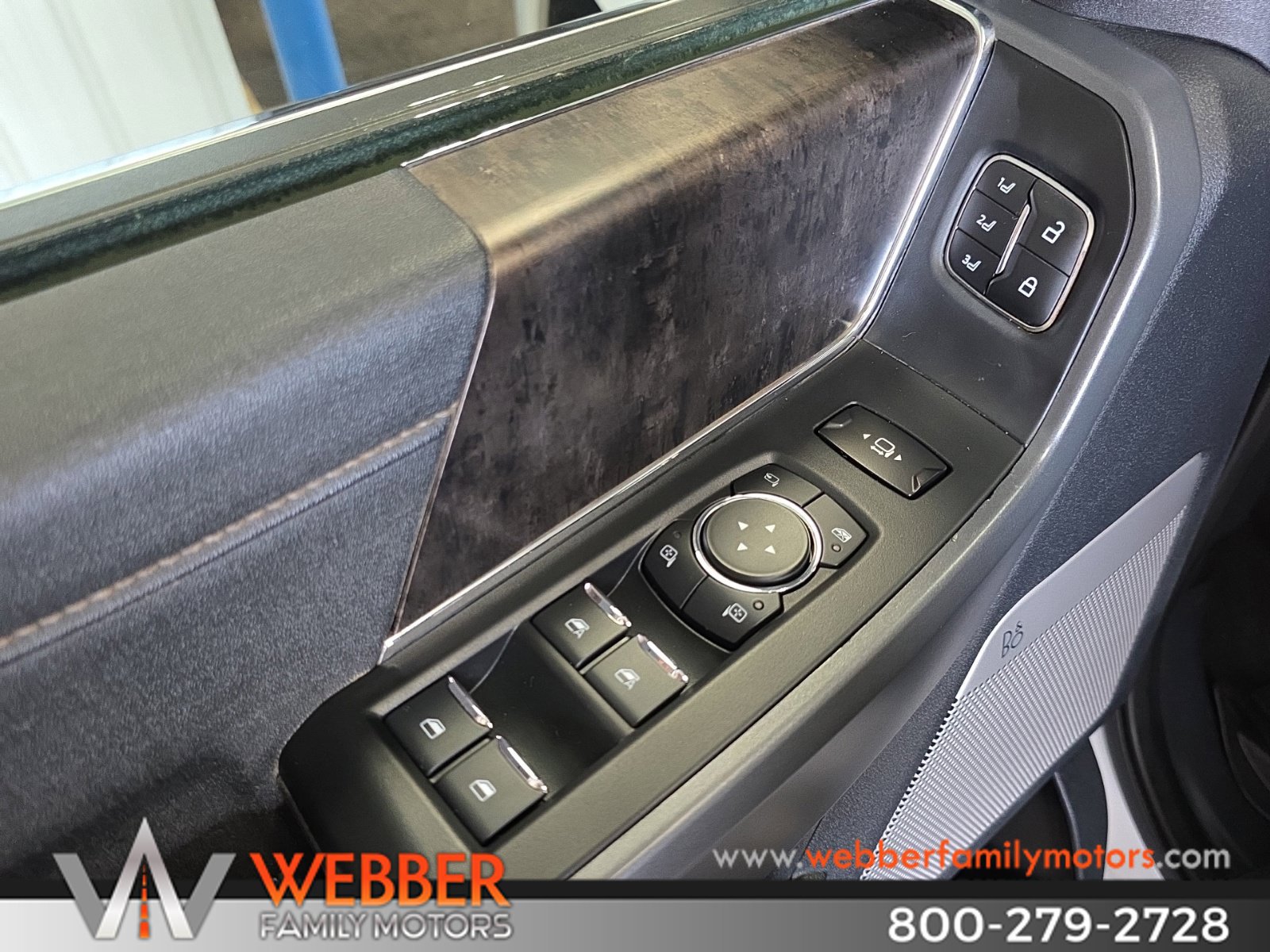 Used 2023 Ford F350 Lariat w/ Chrome Package AWD/4WD image 16