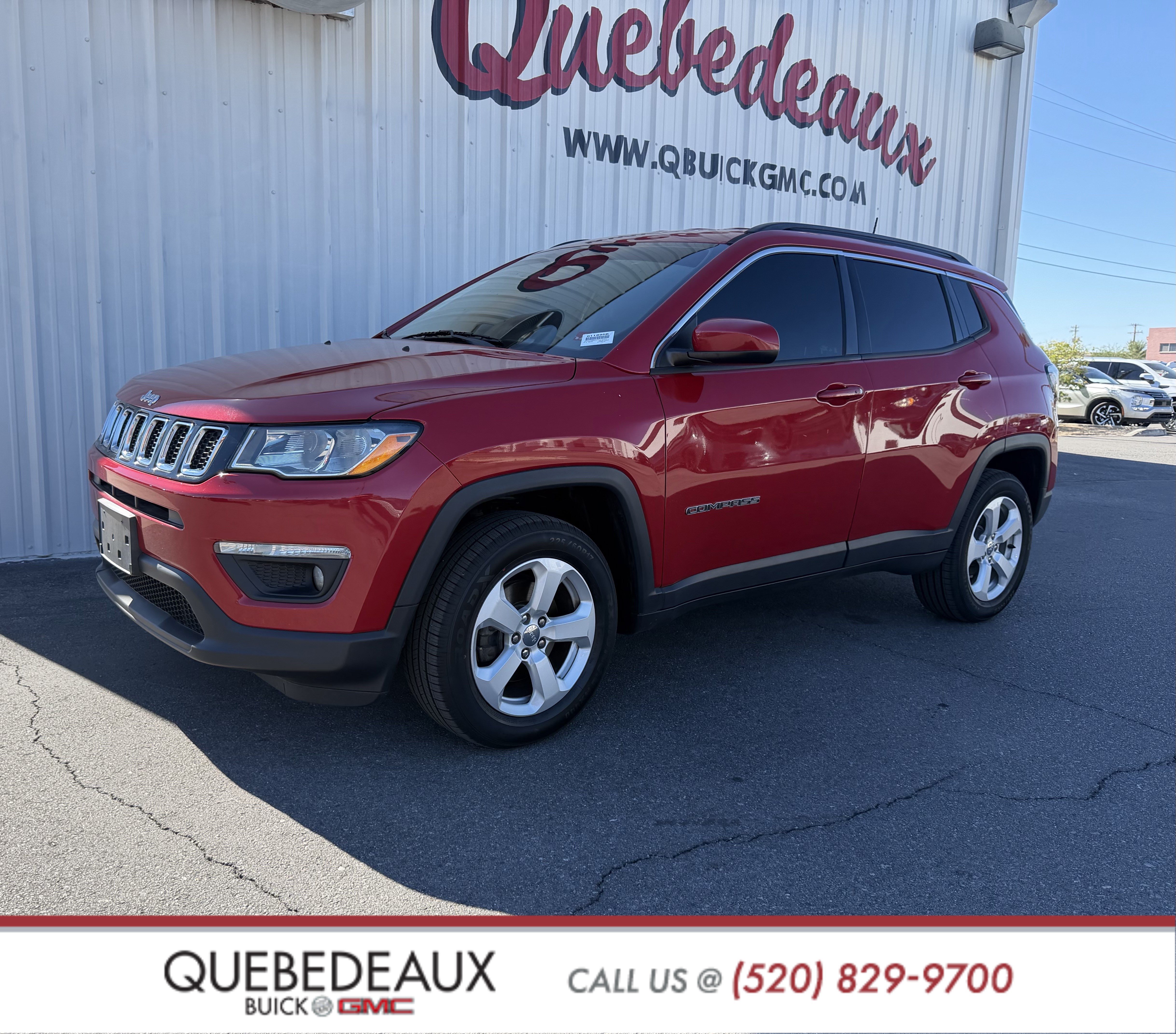Used 2018 Jeep Compass Latitude w/ Popular Equipment Group AWD/4WD image 2