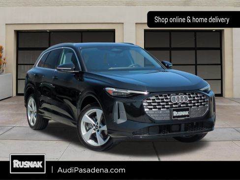 Used 2025 Audi Q5 Premium Plus AWD/4WD image 1