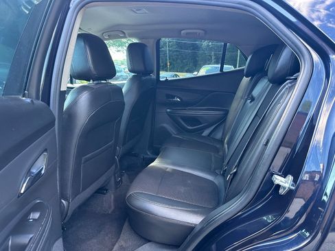 Used 2022 Buick Encore Preferred w/ Safety Package II AWD/4WD image 12