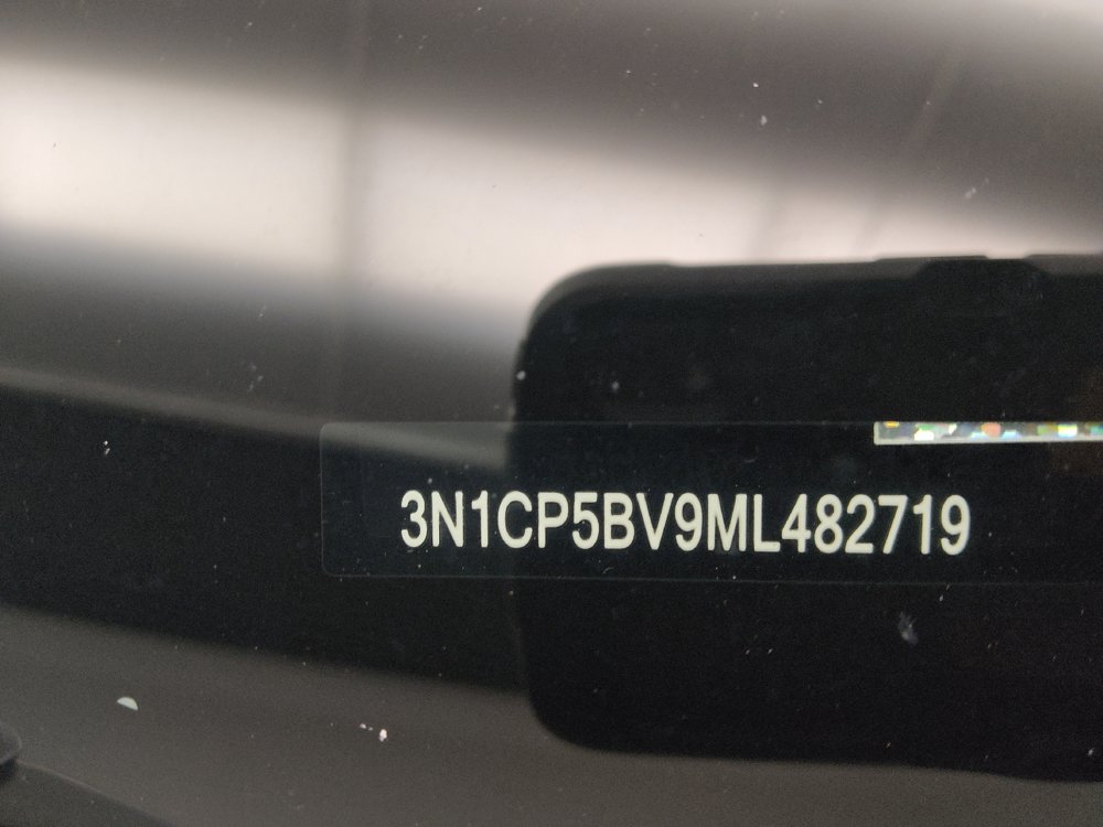 Used 2021 Nissan Kicks S FWD image 33