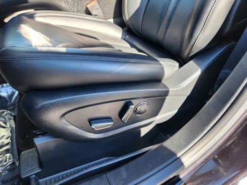 Used 2021 Lincoln Nautilus Standard w/ Equipment Group 101A image 28