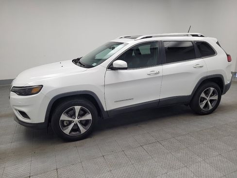 Used 2019 Jeep Cherokee Limited AWD/4WD image 2
