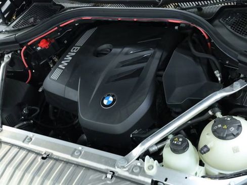 Used 2025 BMW X3 xDrive30i image 9