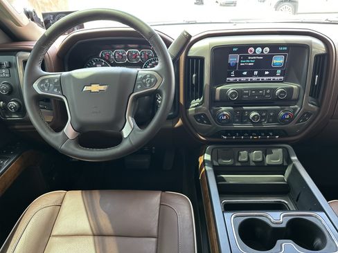 Used 2015 Chevrolet Silverado 2500 High Country w/ Duramax Plus Package AWD/4WD image 16