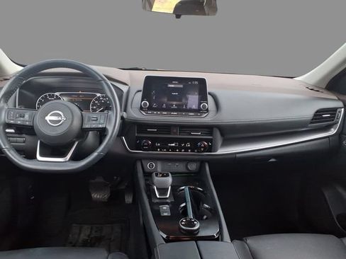 Certified 2023 Nissan Rogue SV w/ SV Premium B Package AWD/4WD image 39