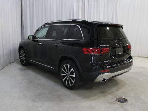 Used 2022 Mercedes-Benz GLB 250 4MATIC w/ Premium Package Lite image 29