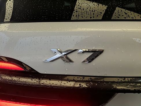 Used 2024 BMW X7 xDrive40i w/ Executive Package image 7