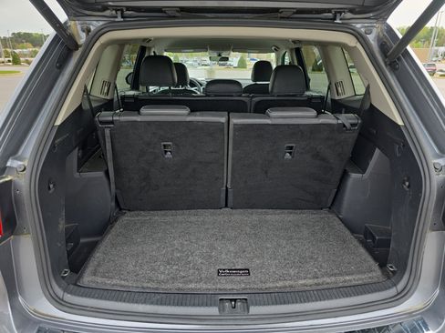 Used 2023 Volkswagen Atlas SE w/ Black Wheel Package AWD/4WD image 13