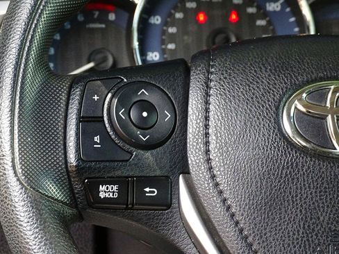 Used 2016 Toyota Corolla LE FWD image 24
