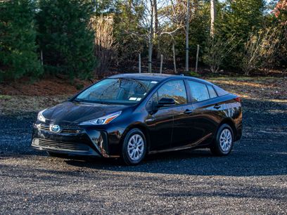 Used 2022 Toyota Prius LE