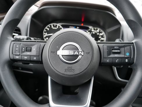 Certified 2023 Nissan Rogue SV image 25