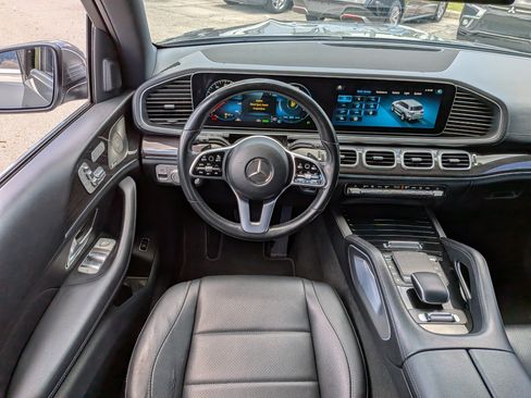 Used 2022 Mercedes-Benz GLS 450 4MATIC image 18