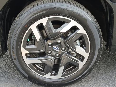 Certified 2025 Subaru Forester Limited AWD/4WD image 30
