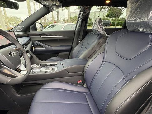 New 2026 INFINITI QX60 Sport image 9