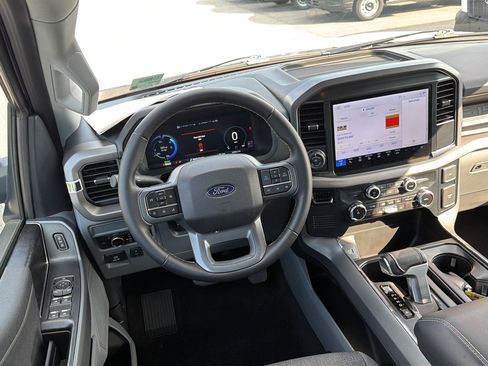 Used 2025 Ford F150 Lightning XLT AWD/4WD image 18