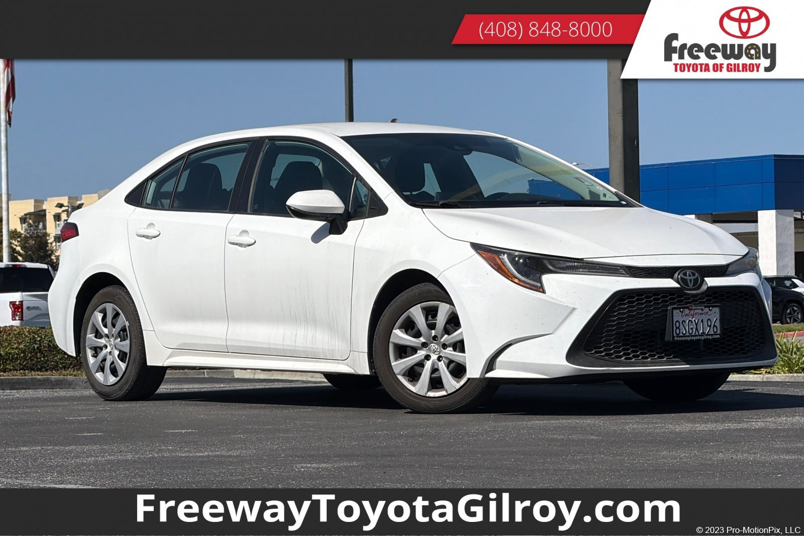 Used 2020 Toyota Corolla LE FWD image 1