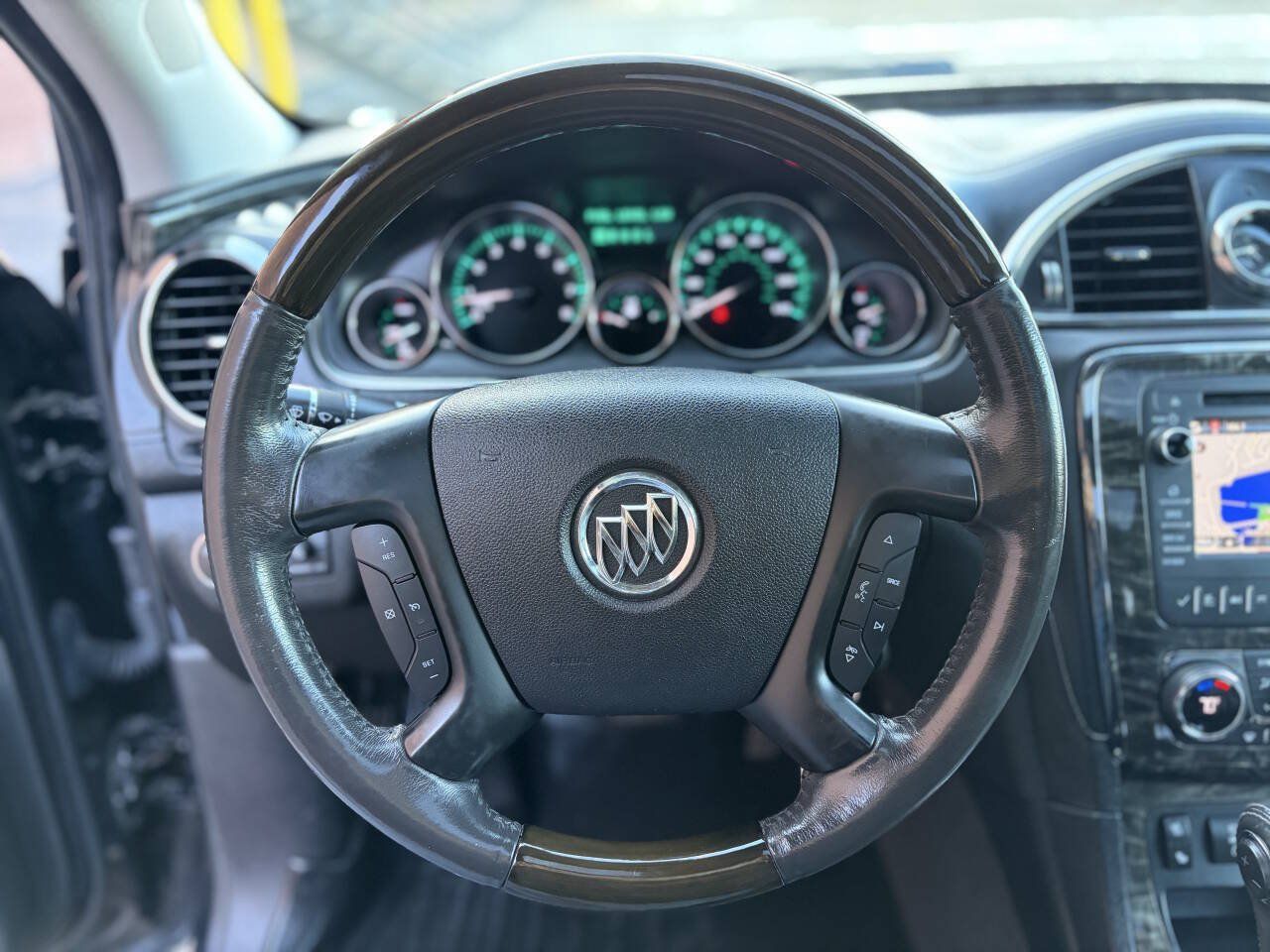 Used 2014 Buick Enclave Premium AWD/4WD image 30