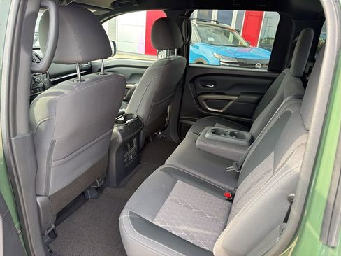 Used 2024 Nissan Titan SV w/ SV Bronze Edition Package RWD image 17