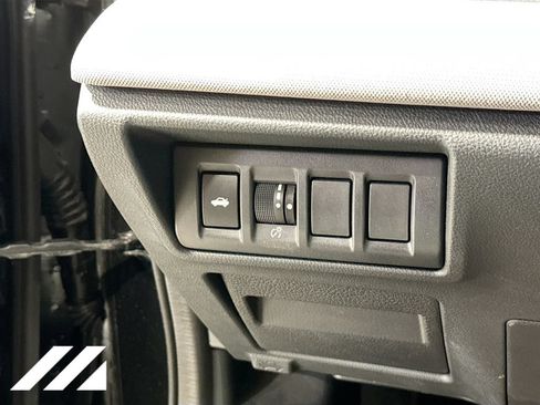 Used 2022 Subaru Legacy Premium AWD/4WD image 10