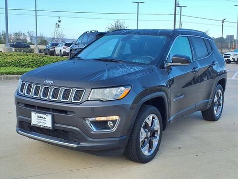 Used 2018 Jeep Compass Limited w/ Navigation Group image 3