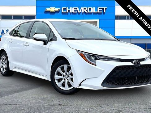 Used 2022 Toyota Corolla LE FWD image 1